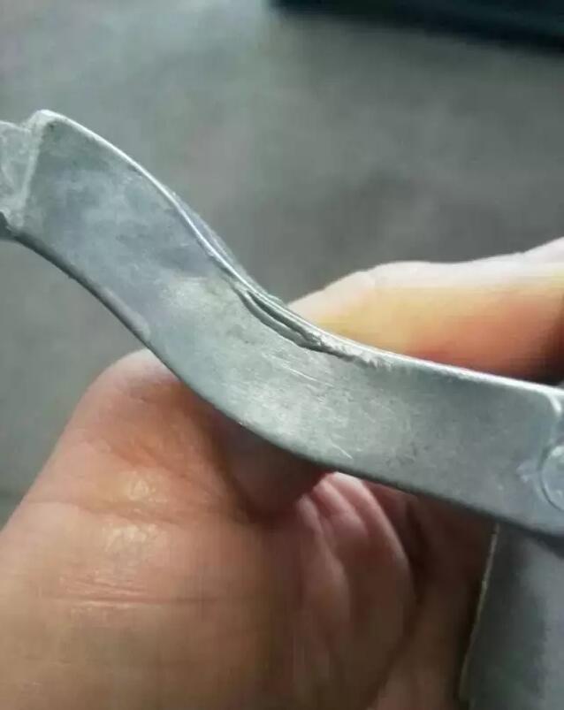 鋁合金壓鑄廠對(duì)于鋁合金壓鑄件主要缺陷的發(fā)現(xiàn)和防治 鋁合金壓鑄廠對(duì)于鋁合金壓鑄件主要缺陷的發(fā)現(xiàn)和防治